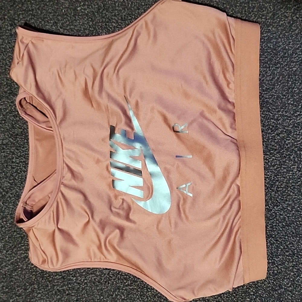 Nike crop size L